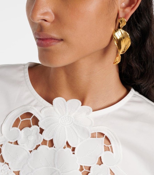 Petal drop earrrings