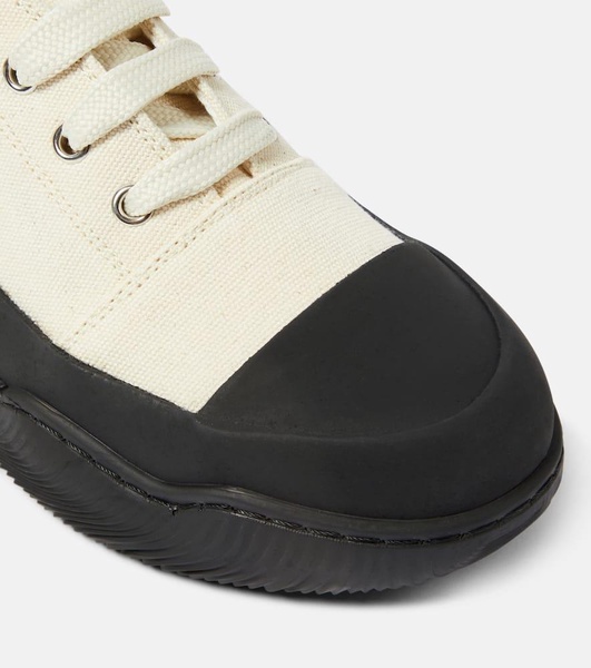 Loop canvas platform sneakers