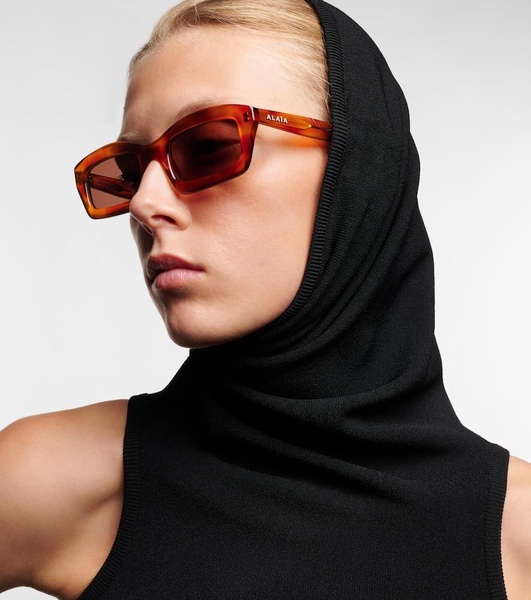 Rectangular sunglasses