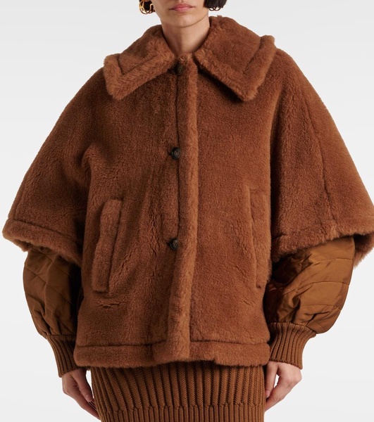 Teddy Bear cape