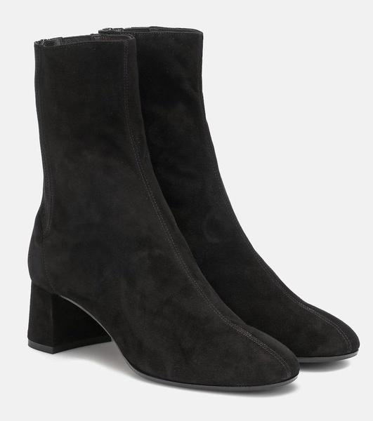 Saint Honoré 50 suede ankle boots
