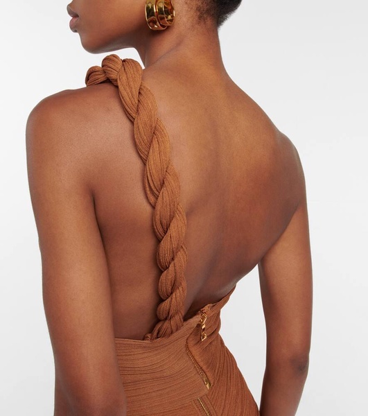 Twisted one-shoulder cutout top