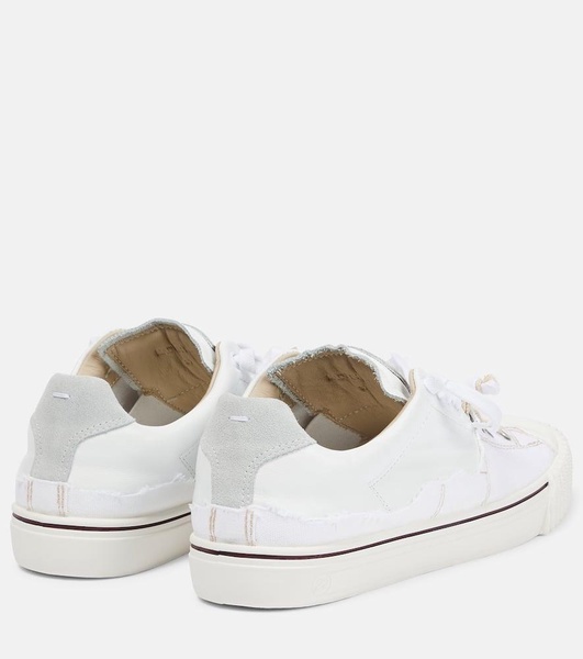 Leather sneakers