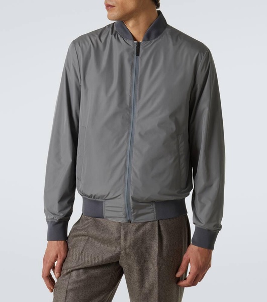 Reversible bomber jacket