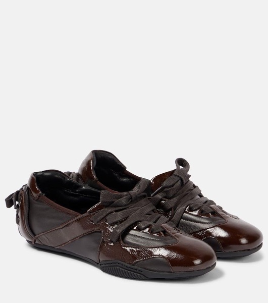 Lace-up leather sneakers