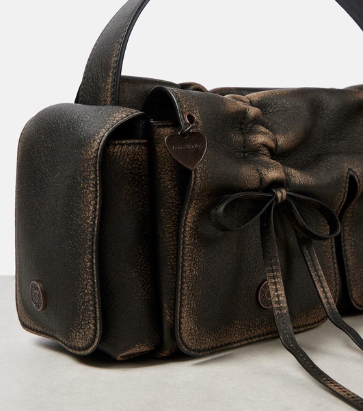 Multipocket leather shoulder bag
