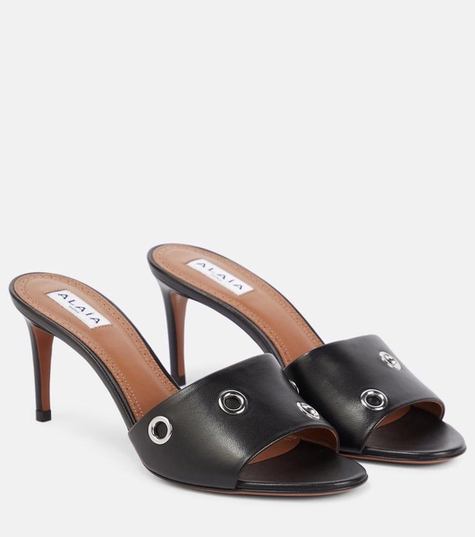 Oeillets embellished leather sandals