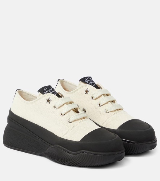 Loop canvas platform sneakers