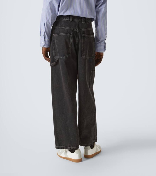 Wide-leg jeans
