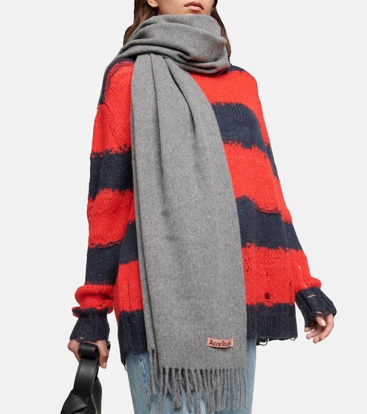Canada wool scarf