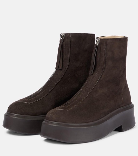 Zipped Boot 1 suede ankle boots