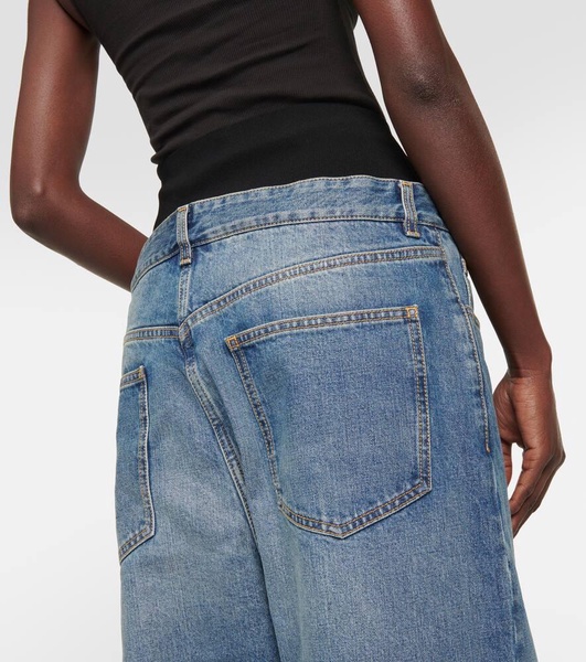 Wide-leg jeans