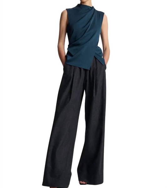 amira top in malachite