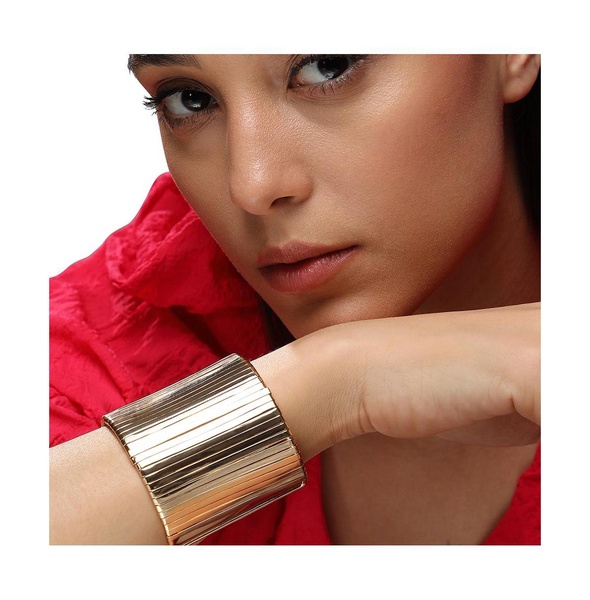 Women's Ribbed Statement Bracelet