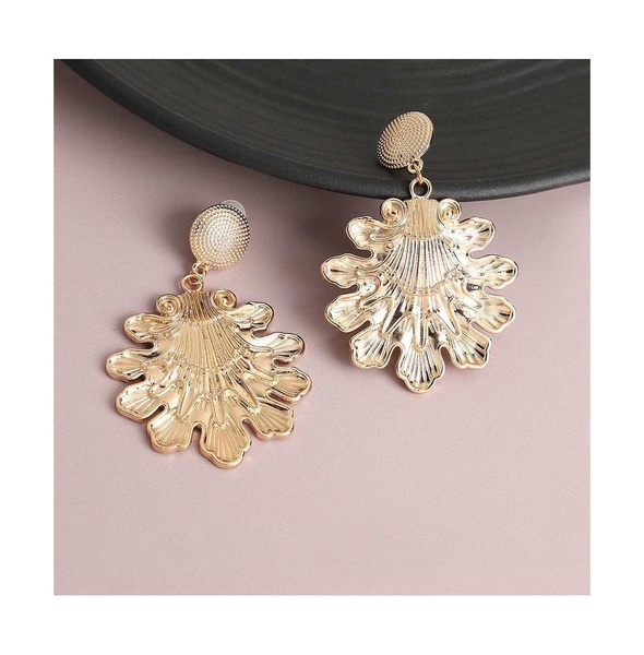 Women's Gold Floral Drop Earrings