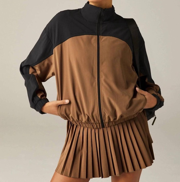 colorblock go retro jacket in deep tan/true black