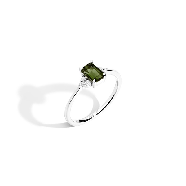 Vintage-Inspired Emerald Cut Ring