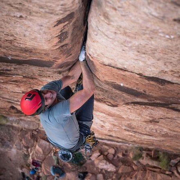 Crack Climbing Glove