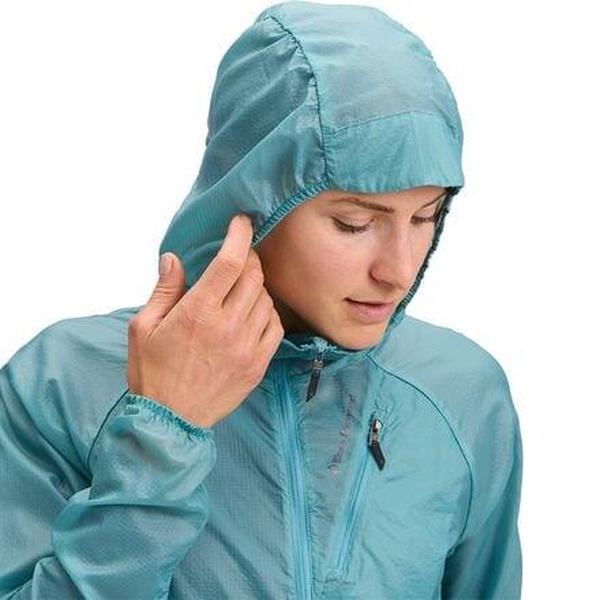 Distance Wind Shell - Women's