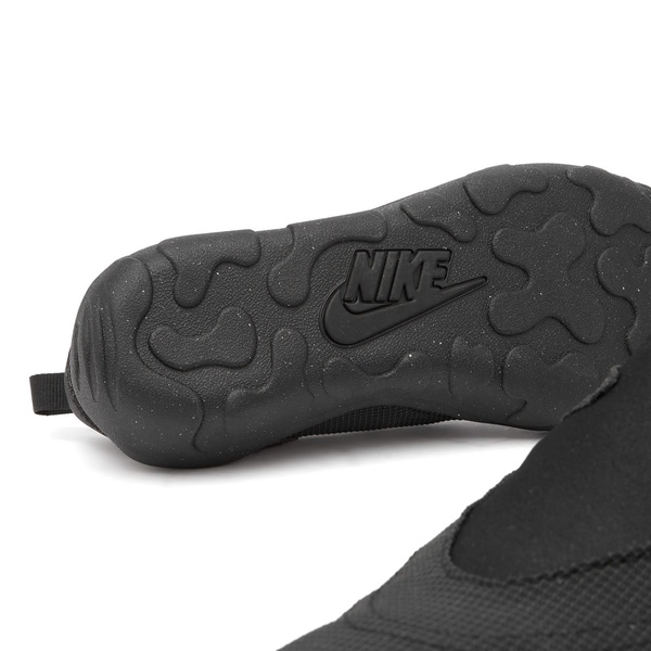 Nike Aqua Turf Sneaker