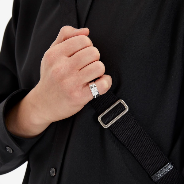 Diagonal Interlocking G wide ring