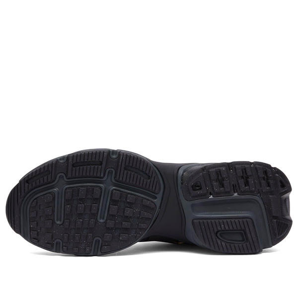 Nike V2K Run Sneaker