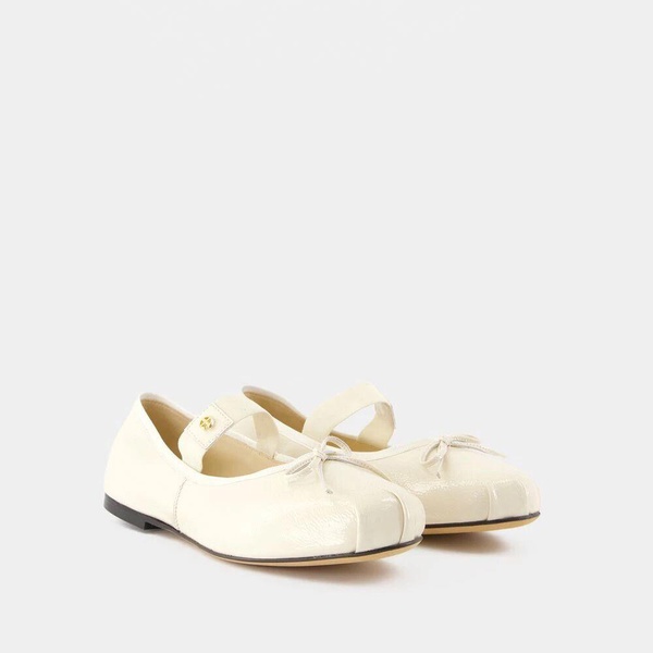 White Ivory Smooth Calfskin Ballerinas