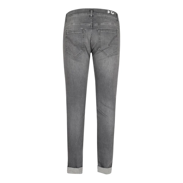 Grey Jeans Elevate Modern Man Style