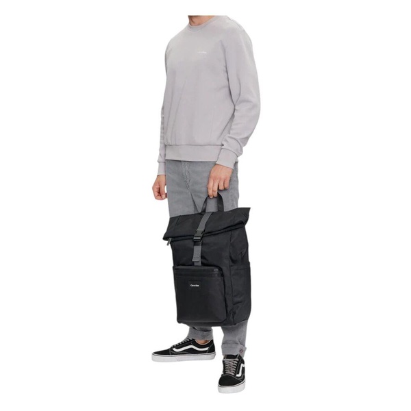 Stylish Buckle Fastening Bag with Pockets