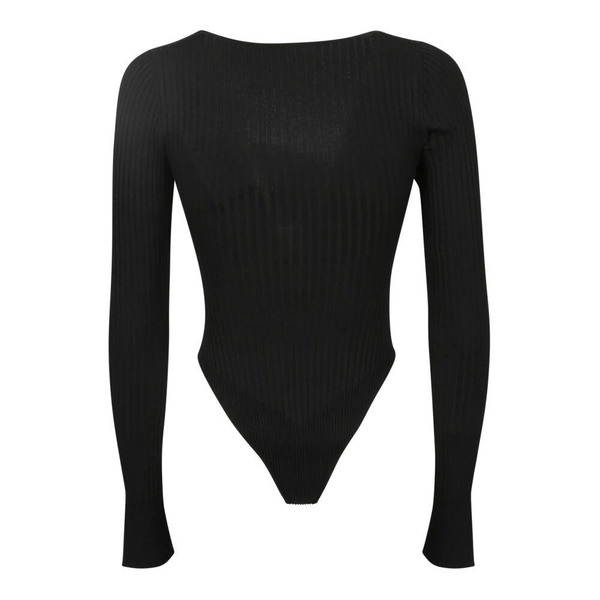 Ribbed knit body