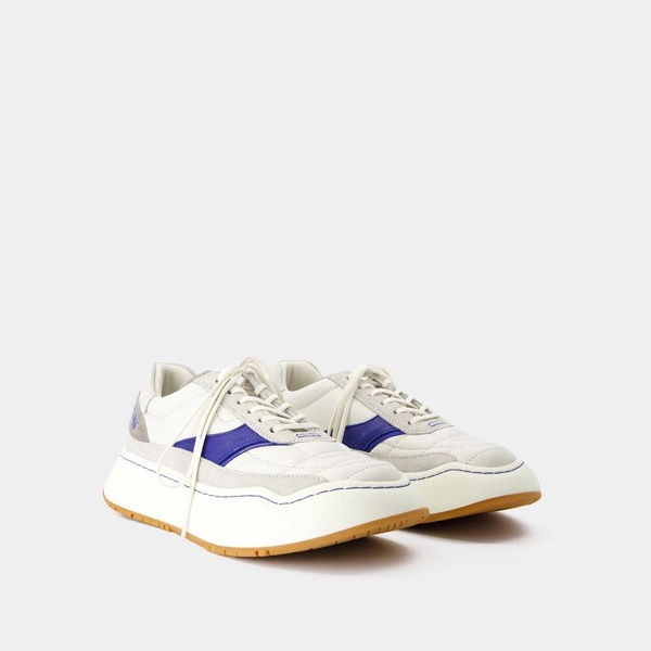 Log; BAUS Sneakers
