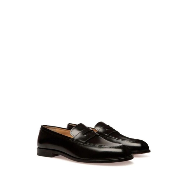 Black Leather Flat Shoes