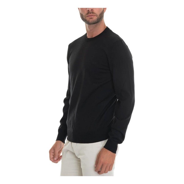 Round Neck Sweater