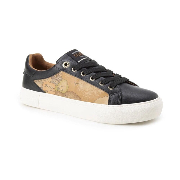 Flat Shoes with Pinafore Metal