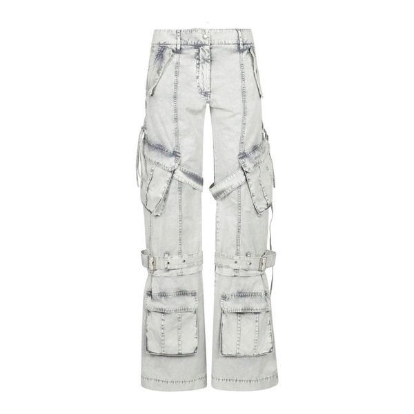 Stylish Trousers for a Modern Look