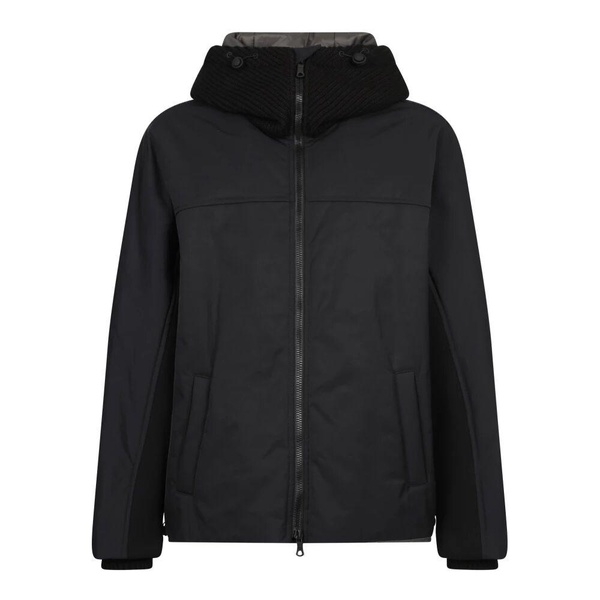 Zip-up jacket