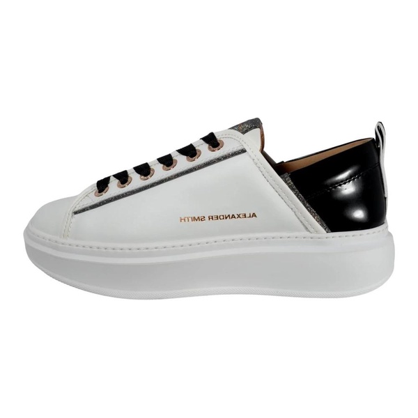 Wembley Sneakers White Black