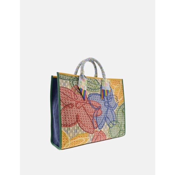 Shopping Chic Tote Bag