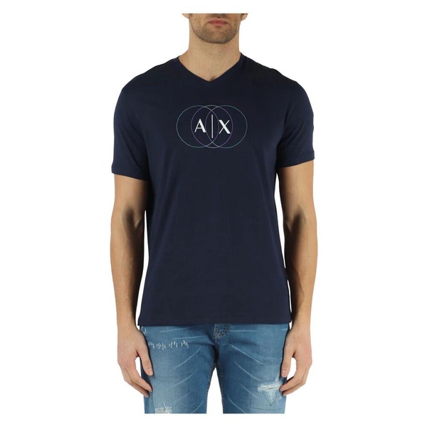 V-neck T-shirt
