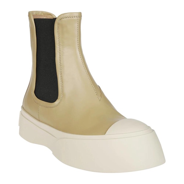 Classic Chelsea Boot for Men
