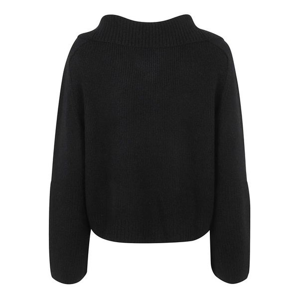 Black Collar Sweater 1/1