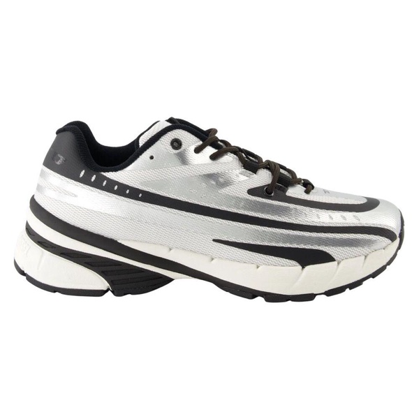 Dynamic Airspeed Sneakers