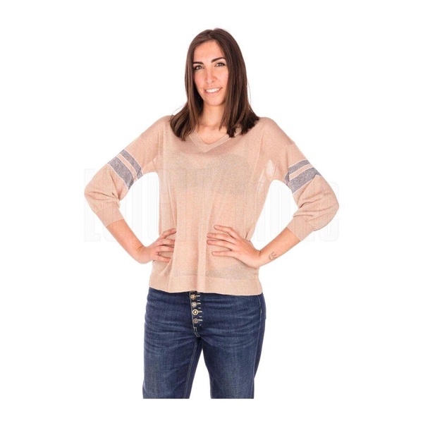 Stylish Pullover with Sleeves