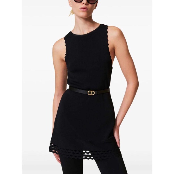 Black Sleeveless Round Neck Top