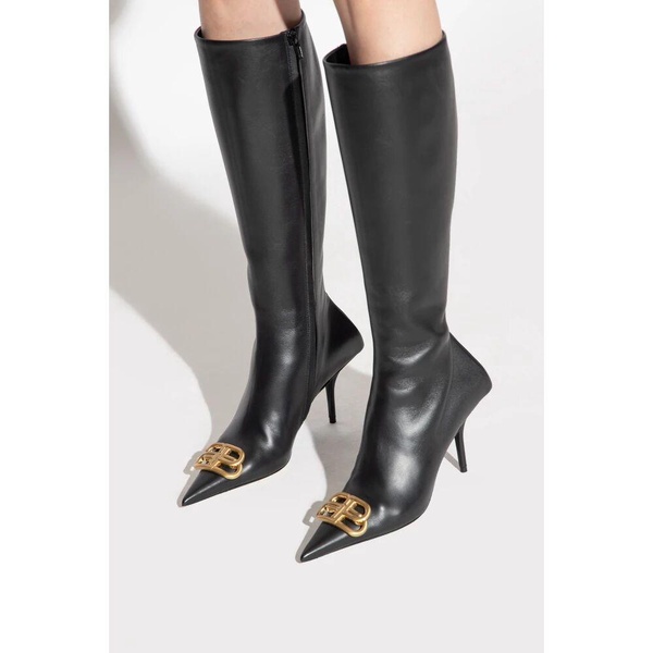 Knife heeled boots
