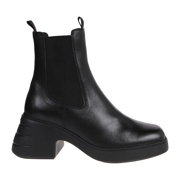 Stylish Chelsea Boots