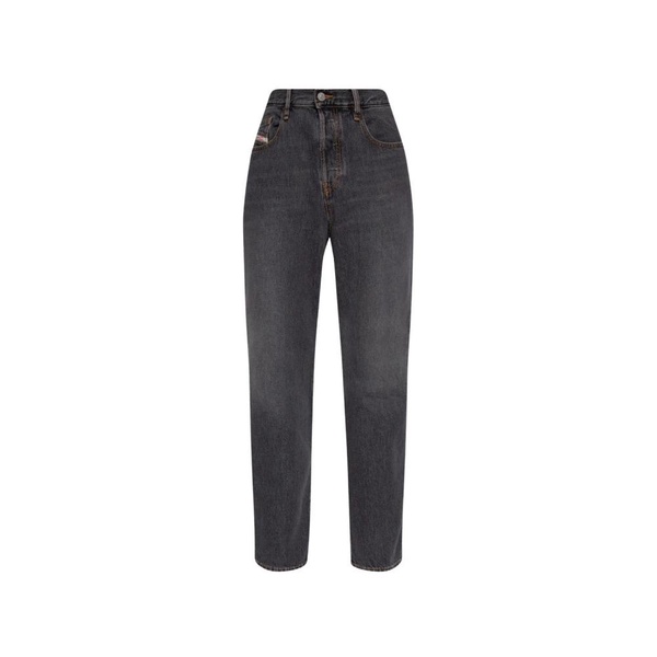 Straight Jeans