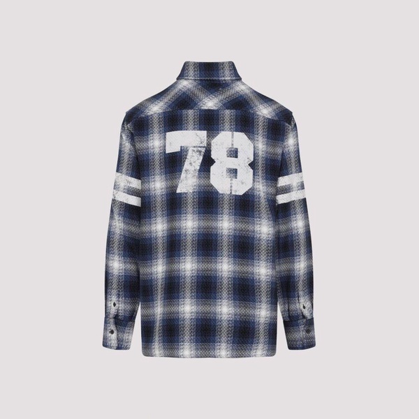 long-sleeved shirt