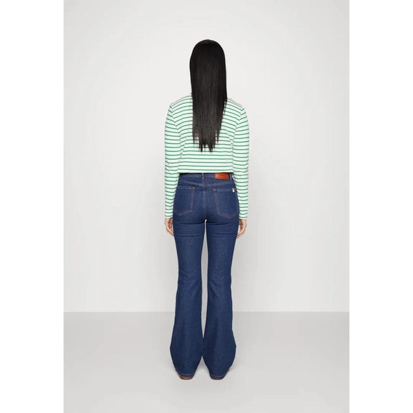 Flared Jeans