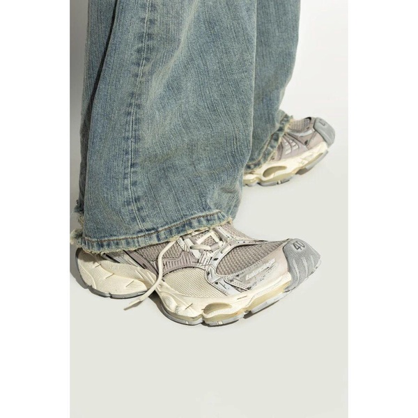 Sneakers Stapler